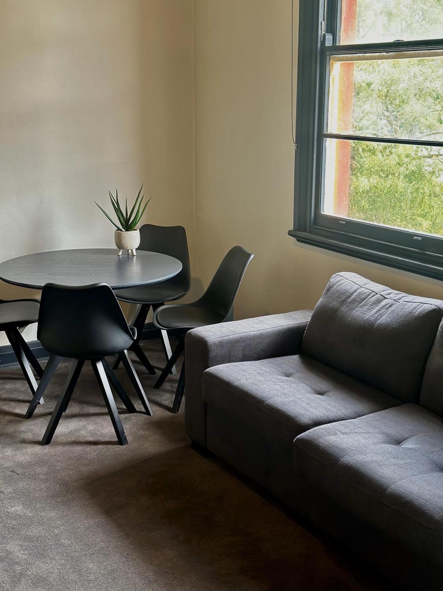 Romano'S Hotel & Suites Wagga Wagga Bagian luar foto
